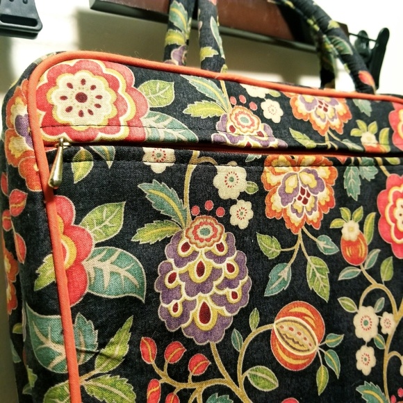 Flowery Colorful Travel Bag - Picture 2 of 3